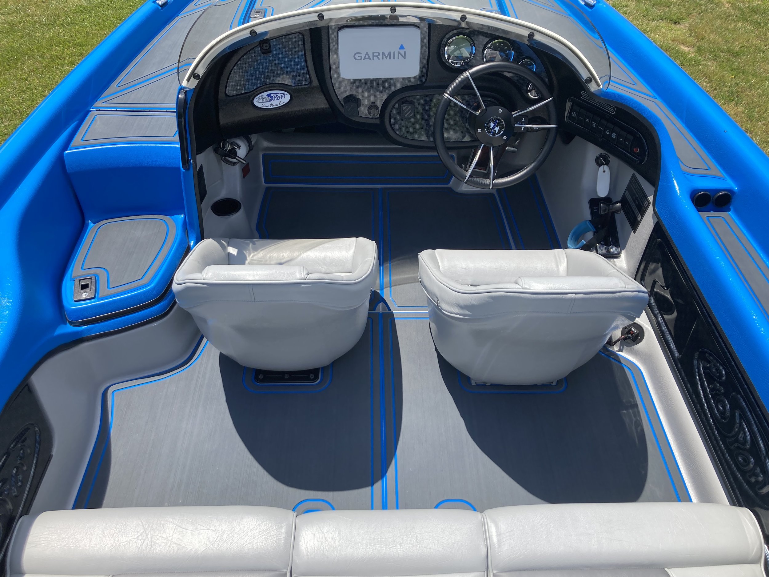 Allison XB-21 ProSport: Can One Boat Do It All? — Wave To Wave Allison XB-21 ProSport: Can One Boat Do It All? — Wave To Wave